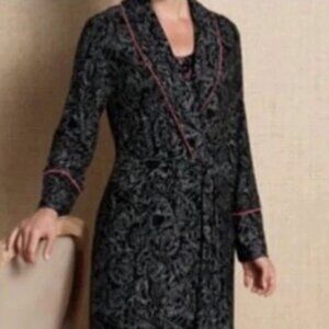 Soft Surroundings Women's Size Small Robe And Nightgown Set Black Pink Floral